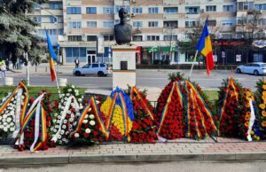 Politicieni umiliți la Pitești