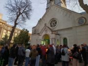 Noaptea sfânta. Biserica a răsunat: Cristos a înviat!