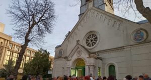 Noaptea sfânta. Biserica a răsunat: Cristos a înviat!